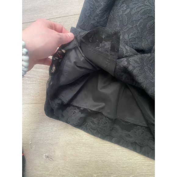 NWOT‎ Trina Turk Black Lace Knee Length Dress Size 6 - Picture 8 of 9